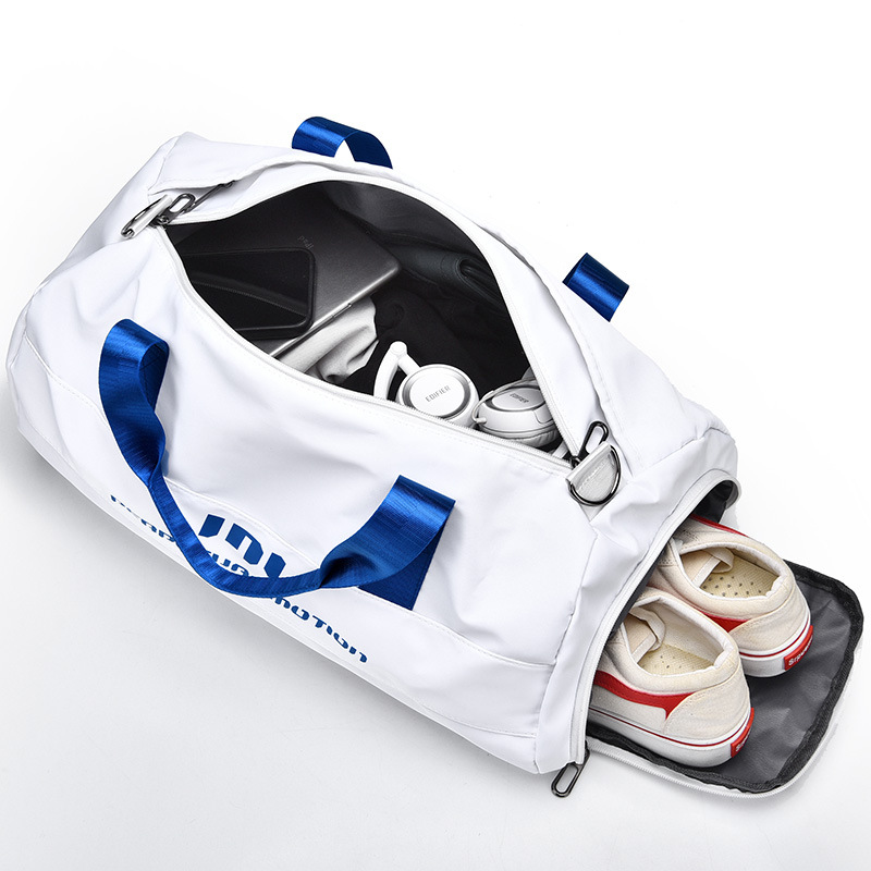 Fitness Duffel Isolated Wet St - Weekender Bag Duffle avaliação e preço