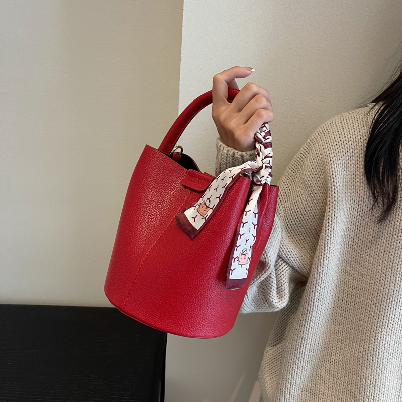 Red PU Bucket Shoulder and Cro - Luxury Bags For Women Sale avaliação e preço