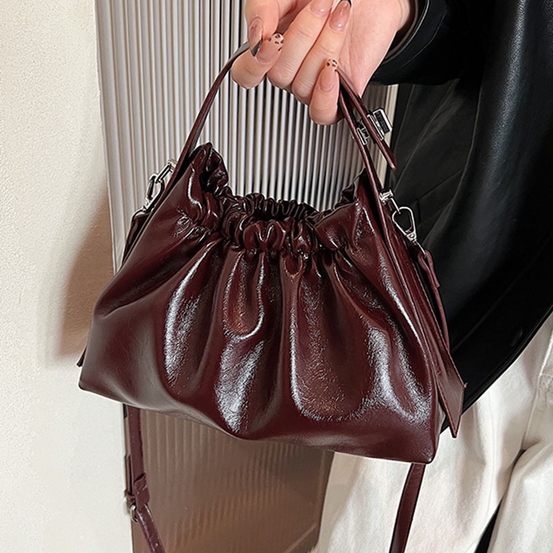 Women's Burgundy Ruched Cloud  - Top Handle Patent Bag avaliação e preço