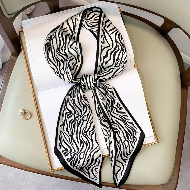 Luxury Zebra Print Silk Square - Luxury Bags Duffle avaliação e preço